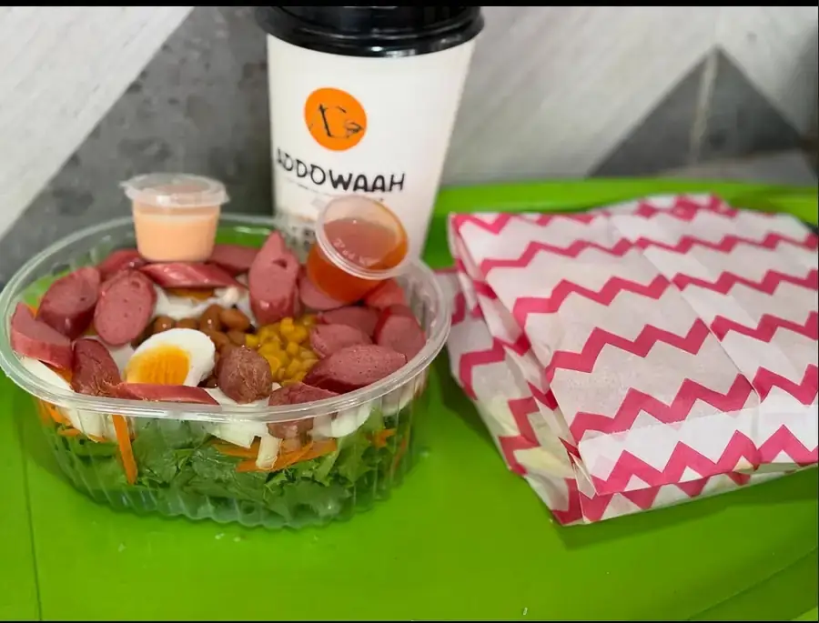 Breakfast salad and hot drink
